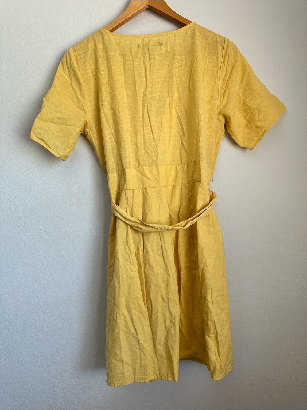 Abercrombie & Fitch Women's Yellow Button-Front Tie-Waist Dress - Picture 2 of 6